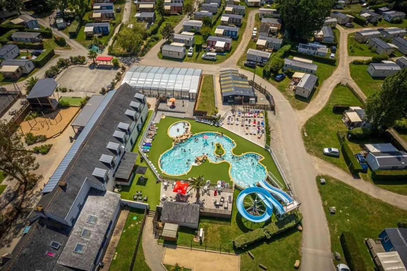 Camping - Parc Aquatique - Ccafh0E Ambon Campsite